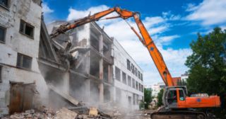Промышленный демонтаж зданий Амурск, цена от 2969 руб.